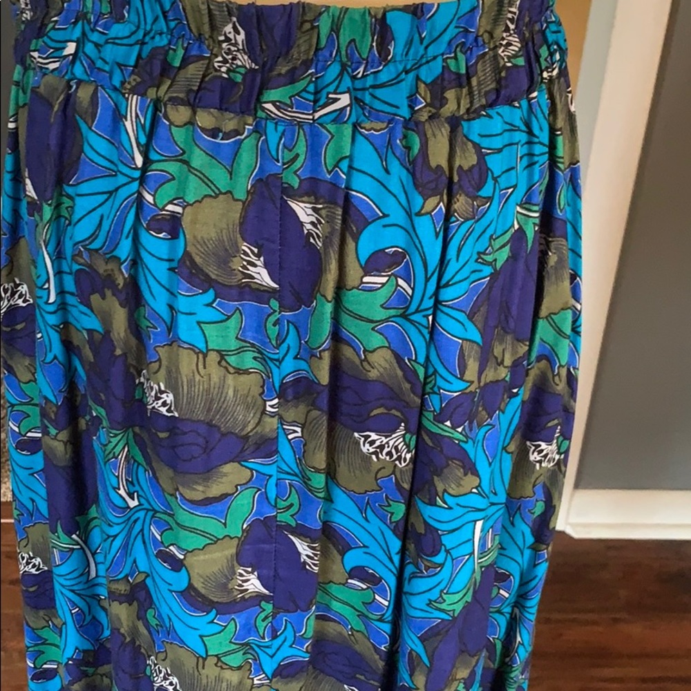 - Vintage  blue floral skirt woman’s medium - Picture 5 of 6